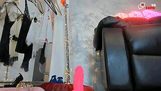 Hotfallingdevil Squirting Like Crazy On 43Cams