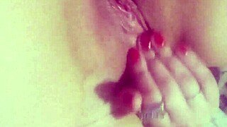 i sent it to my little sister for lesbian fun