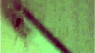 pareja liberal explores intimate moments together