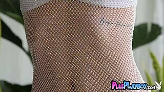 Sexy small tits babe hope heaven exposes perfect ass in striptease!