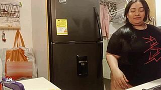 Follandome A La Empleada Del Servicio A Escondidas De Mi Mujer