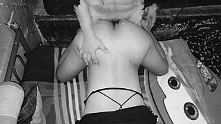 Cogeme Pronto Porque Mi Hijo Se Va Despertar Madre Soltera Dando El Culo Por Ayuda Economica Cogiendo A Una Mamá Soltera