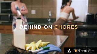 Pervert milf lexi luna spanks and fingers stepbae liz jordan's ass during chores!