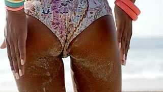 Look At That Beach Hottie In Bikini Shaking Her Ass!