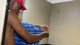 Vaza Vídeo do Morador de Rua Comendo a Mulher do Personal Trainer Bem Gostoso Completo no Red Instagram Brinquedoator 1