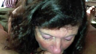 Amateur Babe Delivers Incredible Blowjob in High Definition