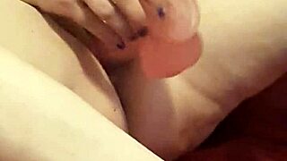 Milf jessi MASTERBAITS with dildo in maledom scene