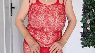 The Queen Of Overalls Busty Granny Mariaold Dazzles Hairy Pussy Close-Up!