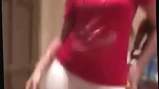 HOT INDIAN GIRL DANCES WITH FRIENDS IN PRIVATE SETTING