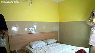 Novinha Casada Dando Cuzinho with Sexy Pornstar Action!