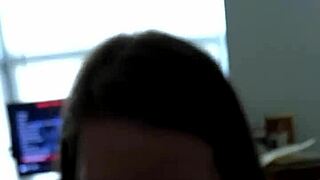 She Handles a Dick with Those Hands in Hood Blowjob