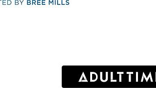 petite maya woulfe rubs pussies with casey calvert