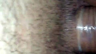 Buceta da morena gets wet from big cock fucking