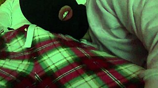 Married slut hides her face while giving sloppy head on camera to keep her affair secret