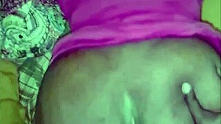 fodendo minha meia irmã de blusa rosa