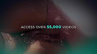 21 Sextreme - Zazie Skymm sticks her whole fist in Liv Revamped's gaping pussy