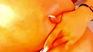 Latina transsexual performs on webcam show.