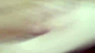 Dana barzagli en rica masturbaci�n with toys on her small tits and big ass