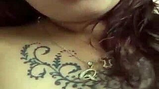 Dana barzagli en rica masturbaci�n with toys on her small tits and big ass