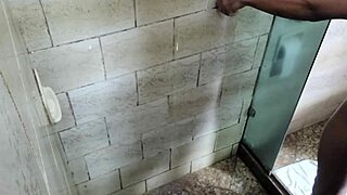 joao gets naughty in shower with nicoly