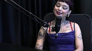 Annie Clementine starts with sensual photos leading to street sex