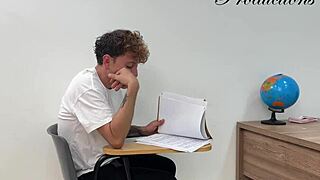 Student seduces classmate in class