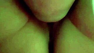 Enak banget jilat memek tembem istri tetangga yg di tinggal suaminya kerja.