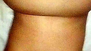 En cuatro parando el culito