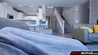 Pervymother - pretty mom receives her medical dosis in the morning