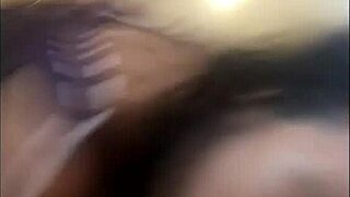 Colombian slut Deisyyeraldine swallows cum facial