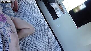 beijando minha amiga ele nos fodee gosa dentro da minha budinha