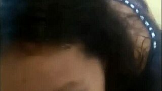 Colombian slut Deisyyeraldine swallows cum facial