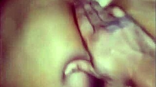 Old Amateur Cuckold Wants Finger in Ass While Eating Pussy