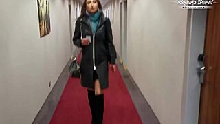 I feel mature milf julia north getting massage until anal gaping.