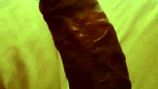 i'm bulilt9 craving a white bottom who worships my big black cock passionately