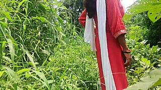 Girlfriend's intense outdoor forest fuck