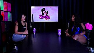 negra safada fica pelada mostra os peitos grandes e a buceta ap�s falar que gosta de uma pisada na cabe�a xingamentos e a forma que goza nos clientes - emily louise watch on sheer red