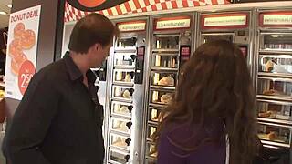 ZU MIR ODER ZU DIR BEIM EINKAUFEN GEFICKT