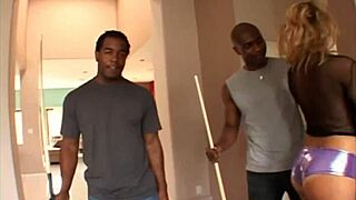 Velicity Von Loves Sucking Bbc