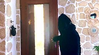 Alicia Sudiste Coquine Adore La Bite Bien Veineuse With Her Brunette Ass and Small Waist