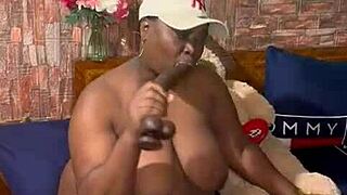 Sundaydogood614 shares homemade lesbian update