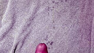 Is this the hottest cumshot from a skinny solo moaner?