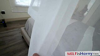 gorgeous stepmom horny for stepsons big cock courtney taylor