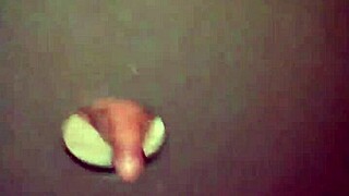 Ruiva Novinha Leva Gozada Na Cara De Dois Coroas No Gloryrole Na Casa De Swing