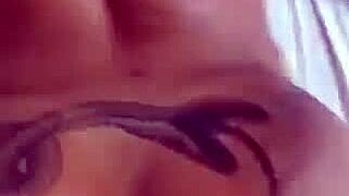 fui na casa do negão da rola gigante e ele me fodeu fundo e forte arrombou minha bucetinha