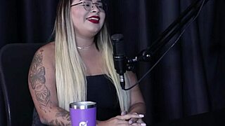 Suellen Barrar And Tifany Rocha In Outdoor Swing Compilation