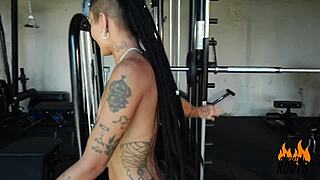 Latina pornstar cums in gym.