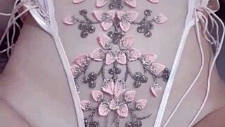 novinha do col�gio princesa dando bucetinha pro traficante