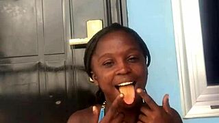 Crazybitch Twerks Outdoors on the Balcony in Intense Display