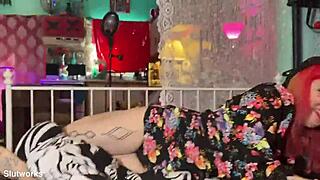 Goddess Starlavamp Gooning Hard for Her Friend Sucking Dick and Snapping Selfies